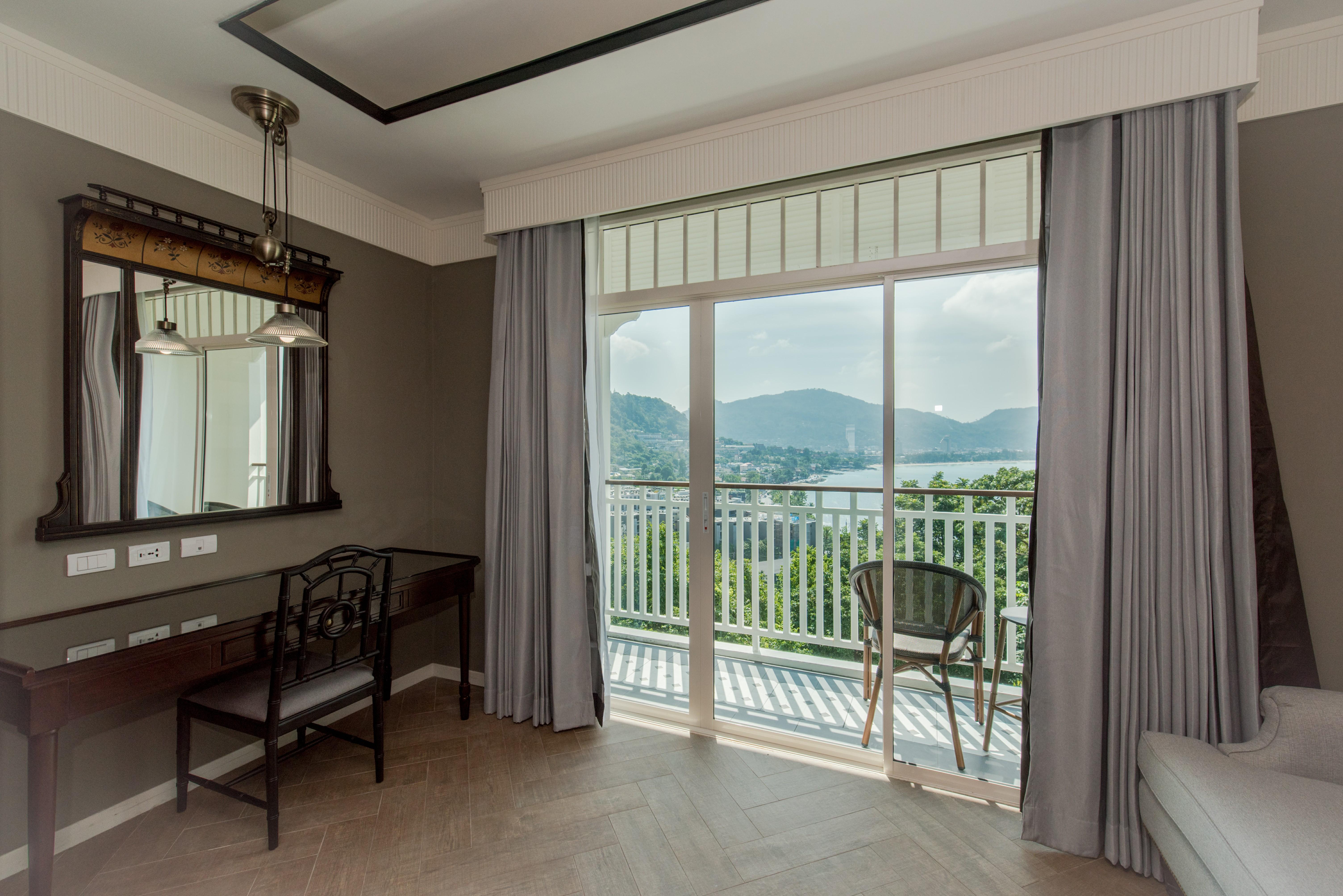 Marina Gallery Resort-Kacha-Kalim Bay - Sha Plus Patong Exterior photo A room at the hotel