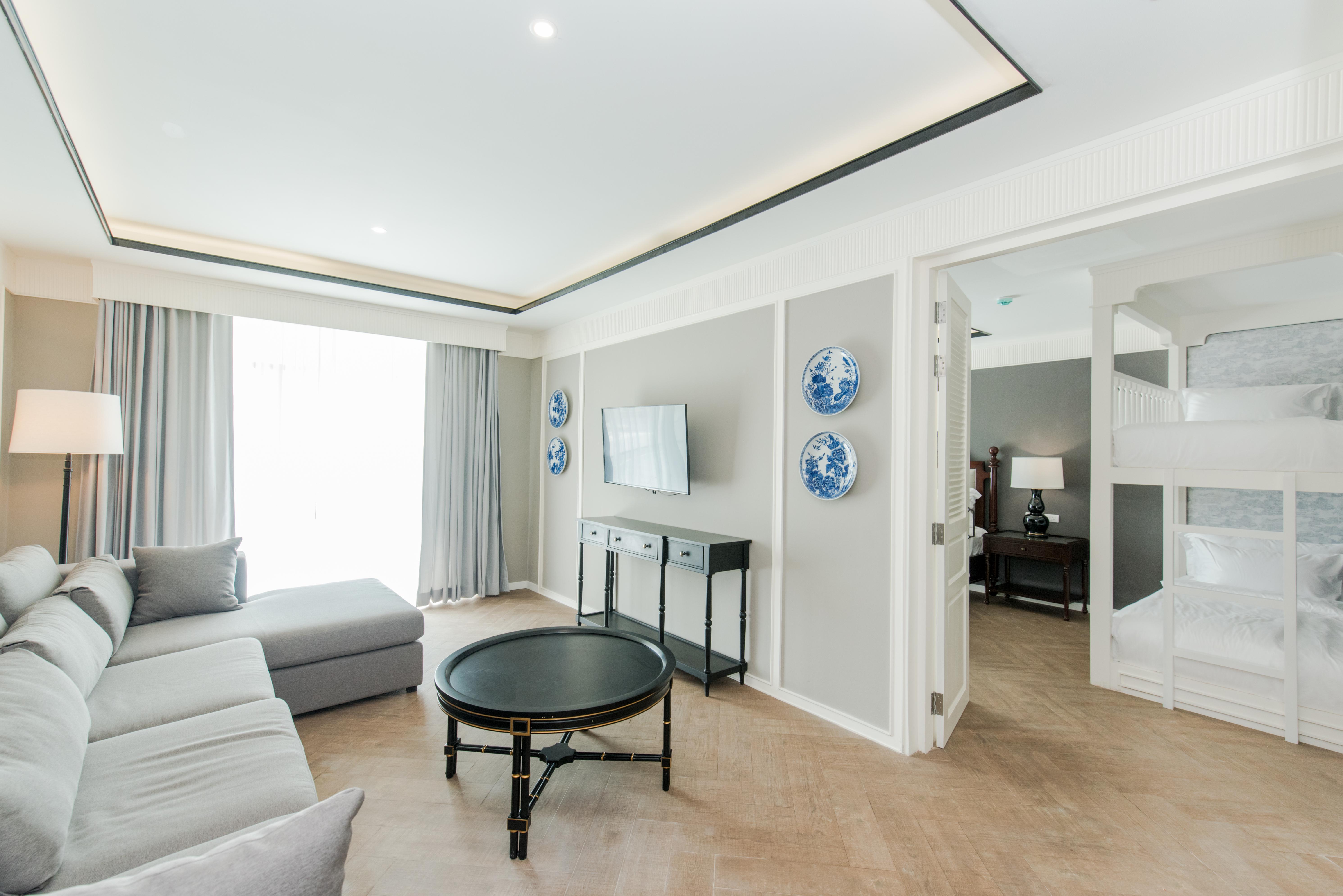 Marina Gallery Resort-Kacha-Kalim Bay - Sha Plus Patong Exterior photo A suite at the hotel