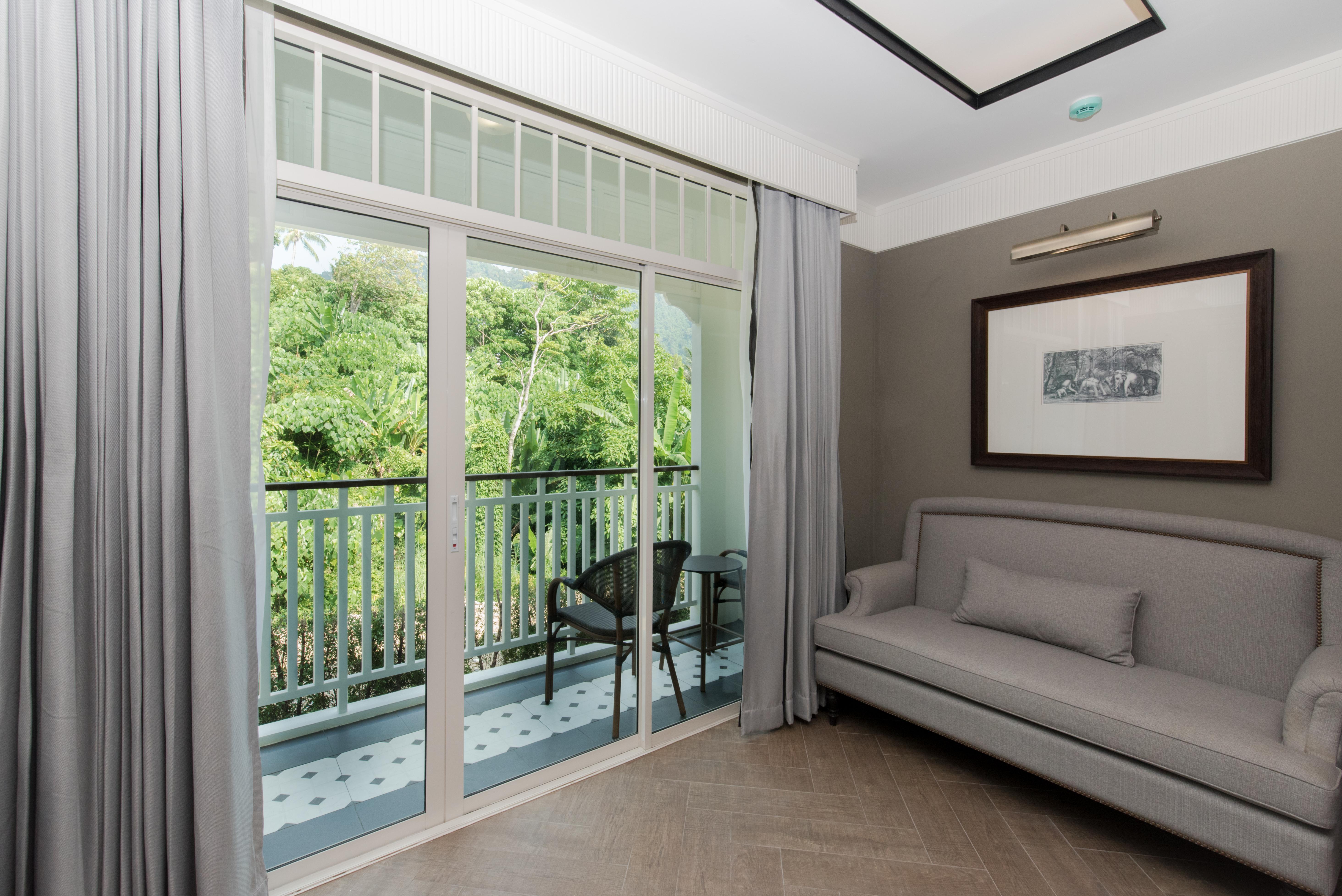 Marina Gallery Resort-Kacha-Kalim Bay - Sha Plus Patong Exterior photo A room at the hotel